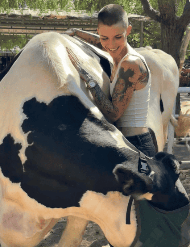 Actress Ruby Rose Visits The Gentle Barn and Instantly Falls ...