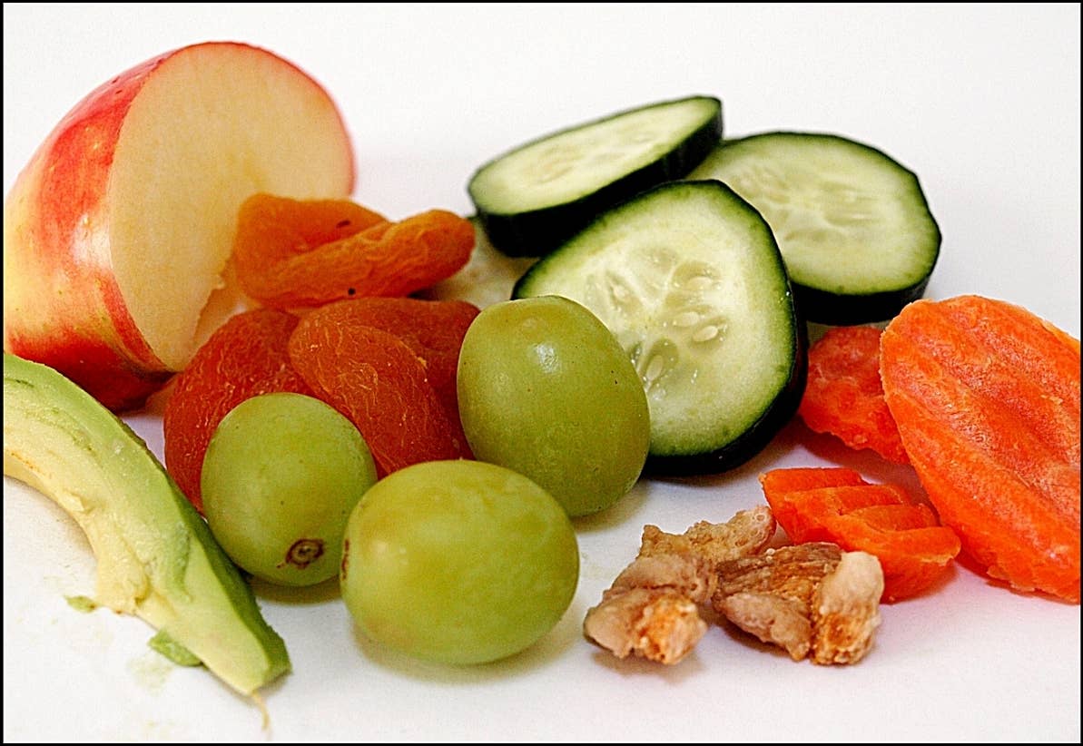 A List of Safe (and Unsafe) Foods for Your Pet Rat - PetHelpful