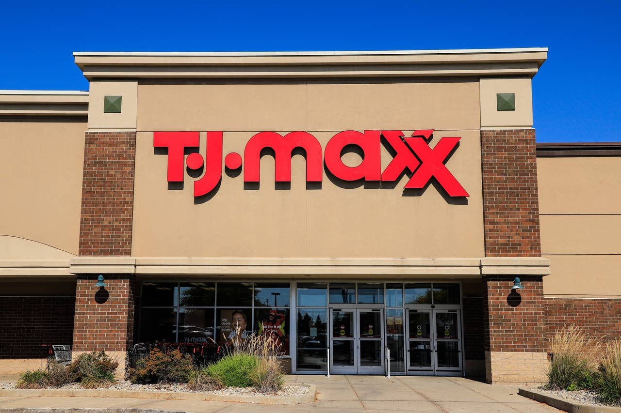 T.J. Maxx’s Made-in-Italy Leather Boots Are Ready for Chilly Dog Walks and Chic ...