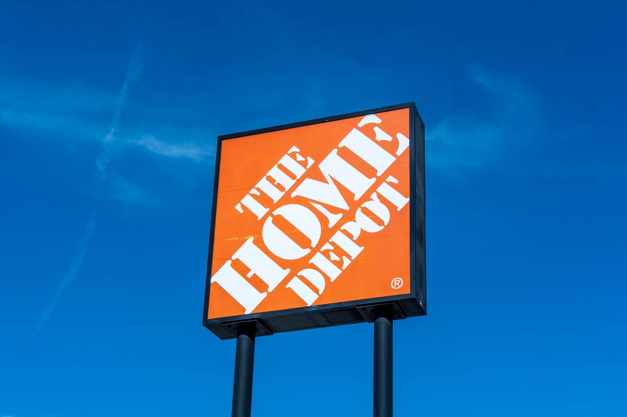 Home Depot’s Wooden Ramps Make Stairs Easier for Pets - PetHelpful