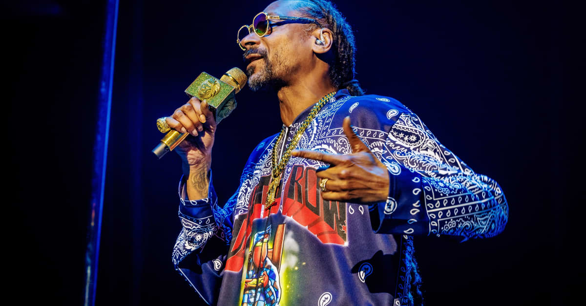 Snoop Dogg Narrating Video for the Toledo Zoo Is Such a Total Gem ...