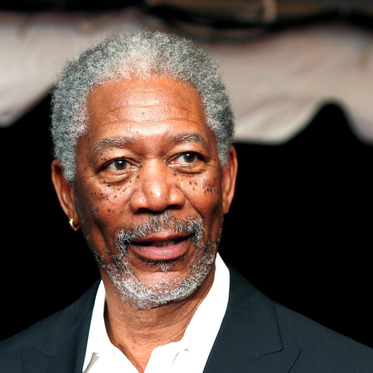 Lego Movie' Blooper Reel Reveals Morgan Freeman Can't Remember His