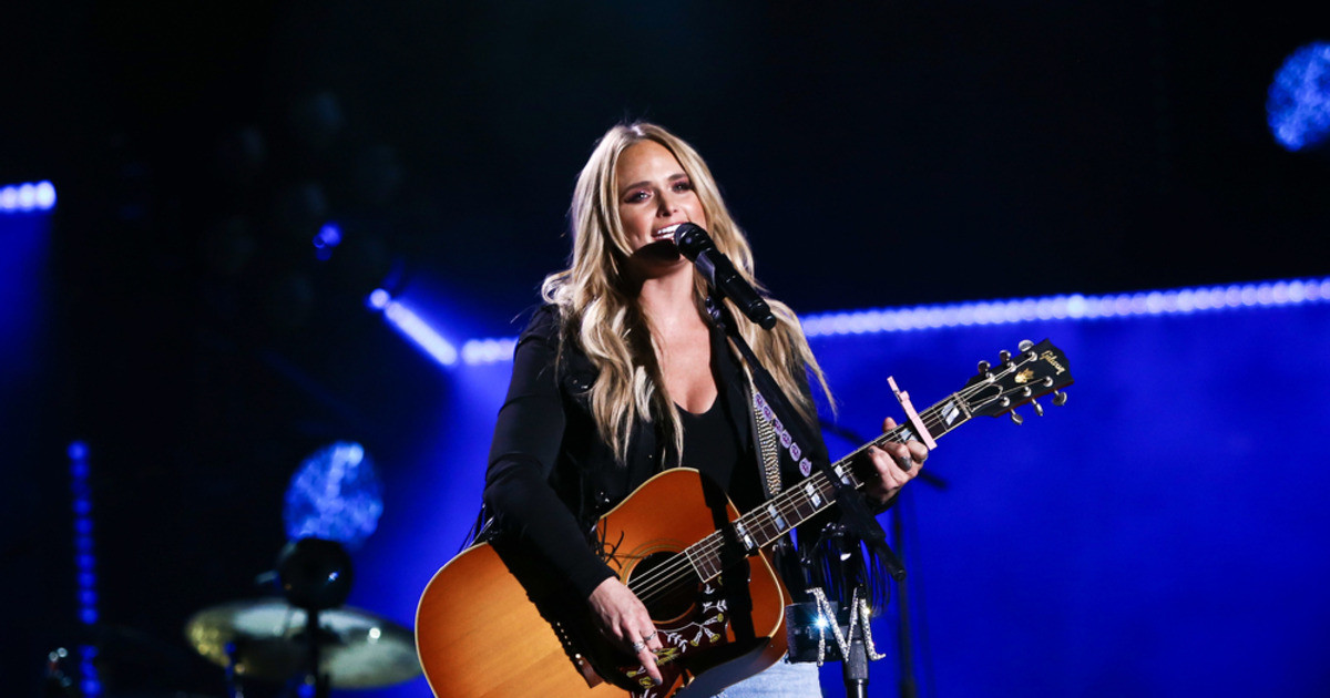 Miranda Lambert Visits a Local Animal Shelter and Has ‘The Best Day
