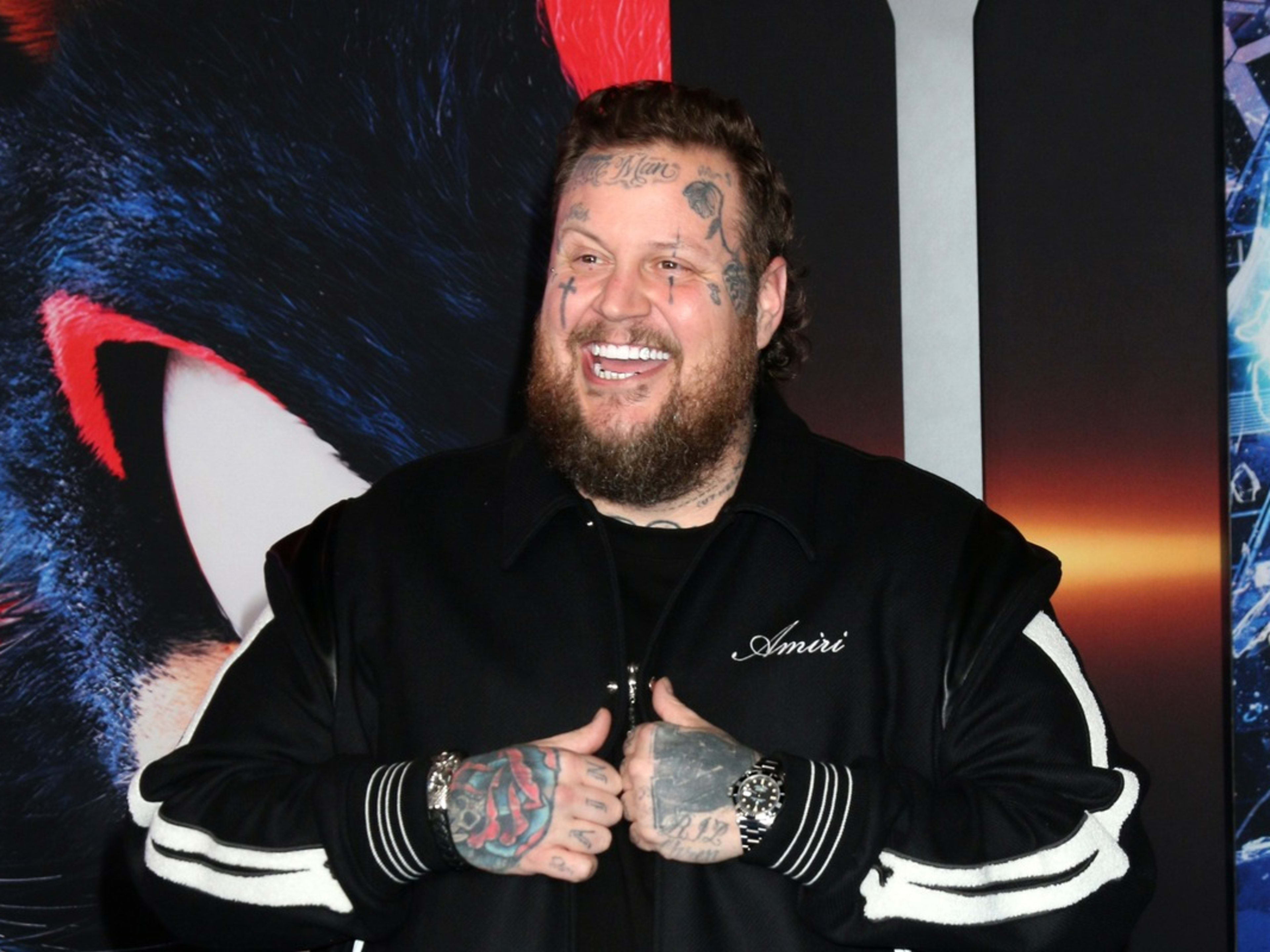 Country Music Star Jelly Roll Is Almost Taken Out by Wife's Cow While Trying  to Film Content - PetHelpful